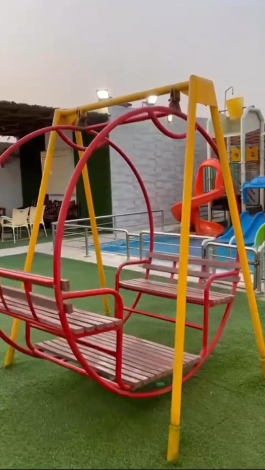 Villa شاليهات الكوخ السويسري وأكوابارك à Ash Shishah Extérieur photo