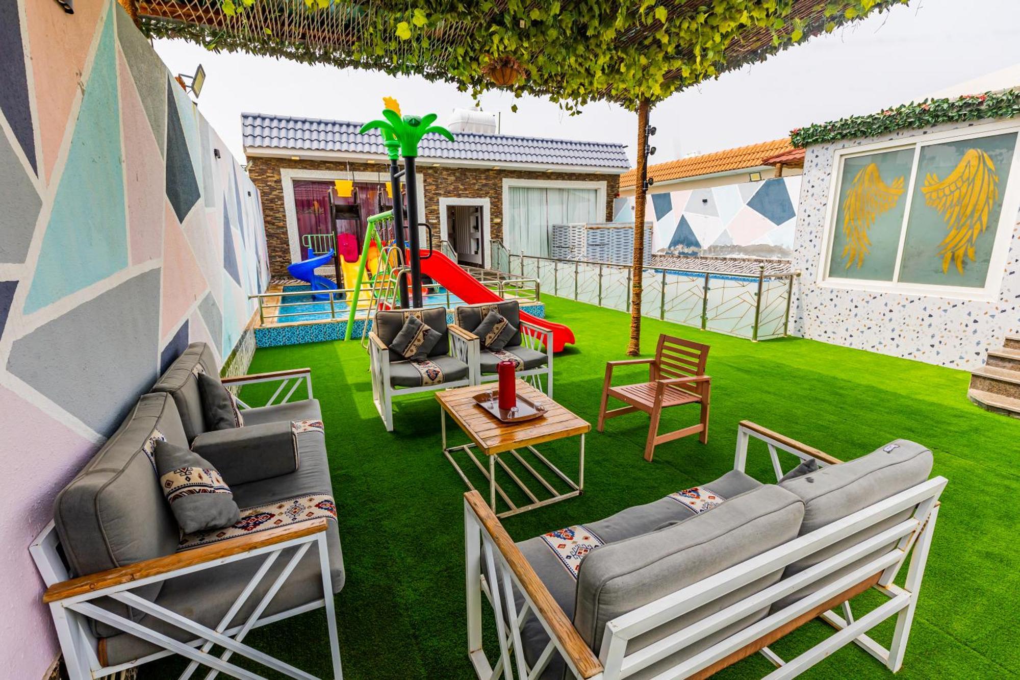 Villa شاليهات الكوخ السويسري وأكوابارك à Ash Shishah Extérieur photo