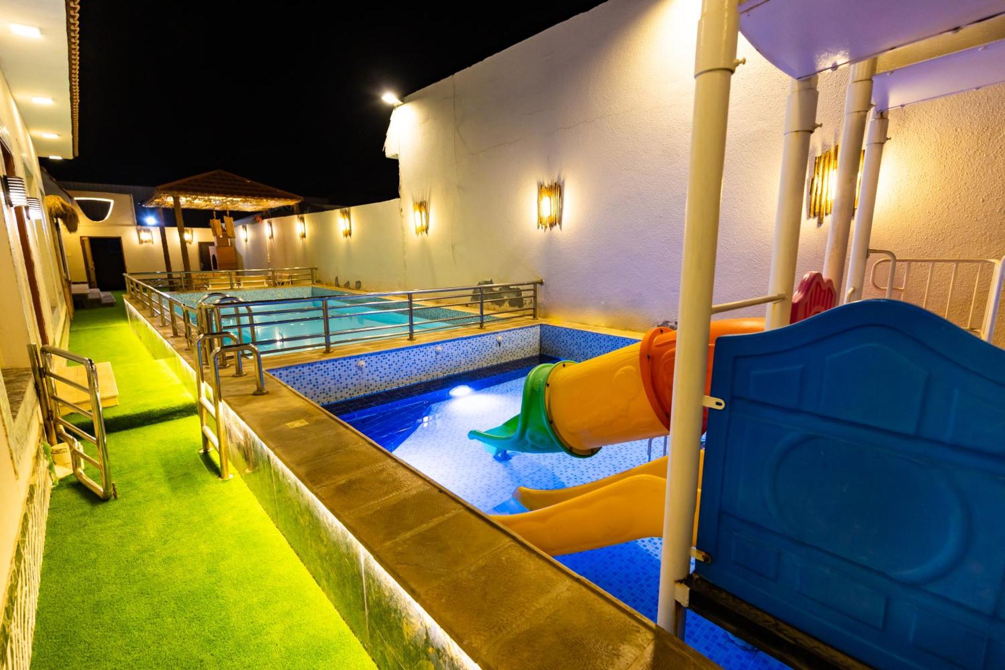Villa شاليهات الكوخ السويسري وأكوابارك à Ash Shishah Extérieur photo